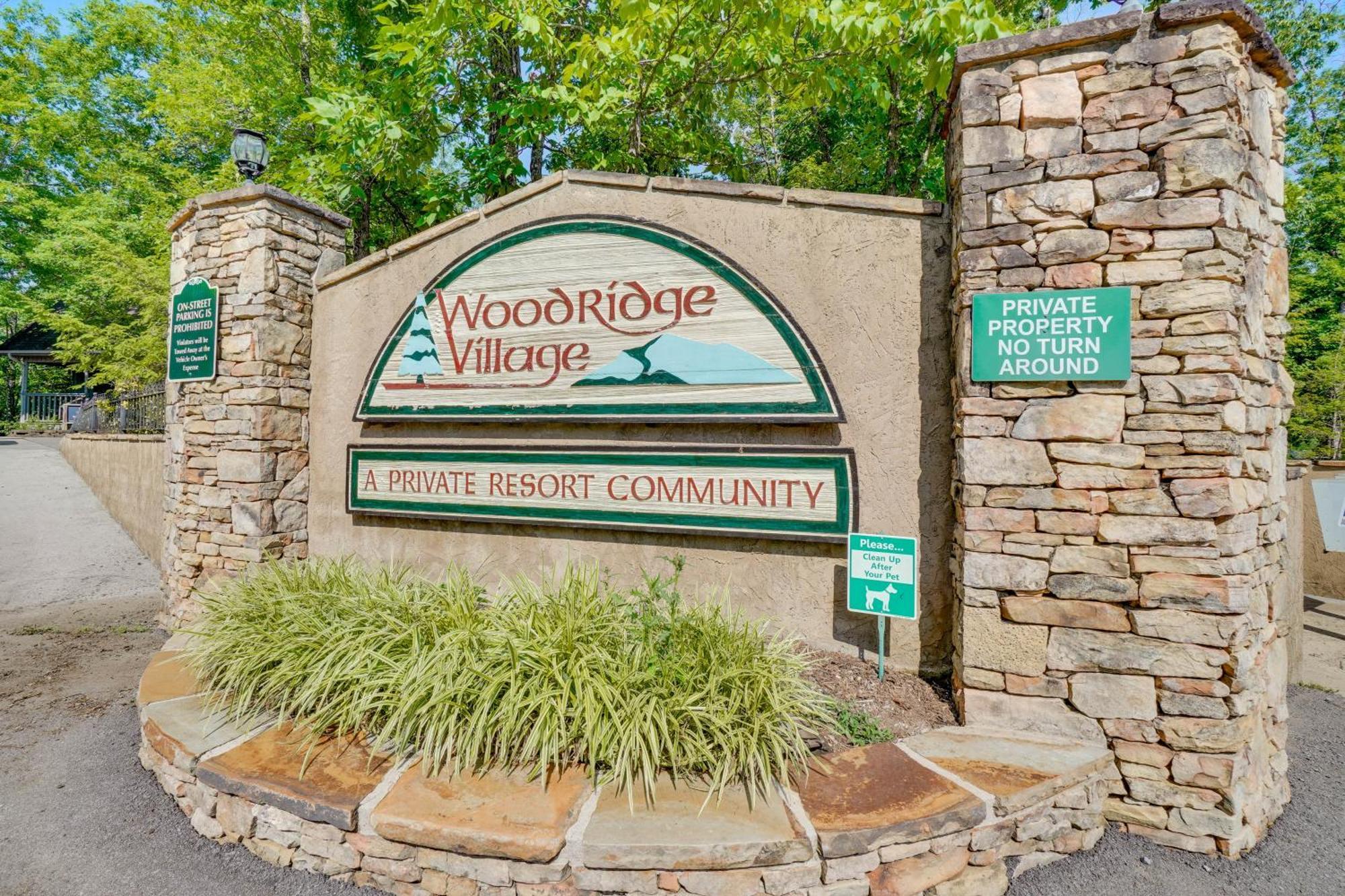 Smoky Mountain Cabin With Deck And Hot Tub! Pigeon Forge Bagian luar foto
