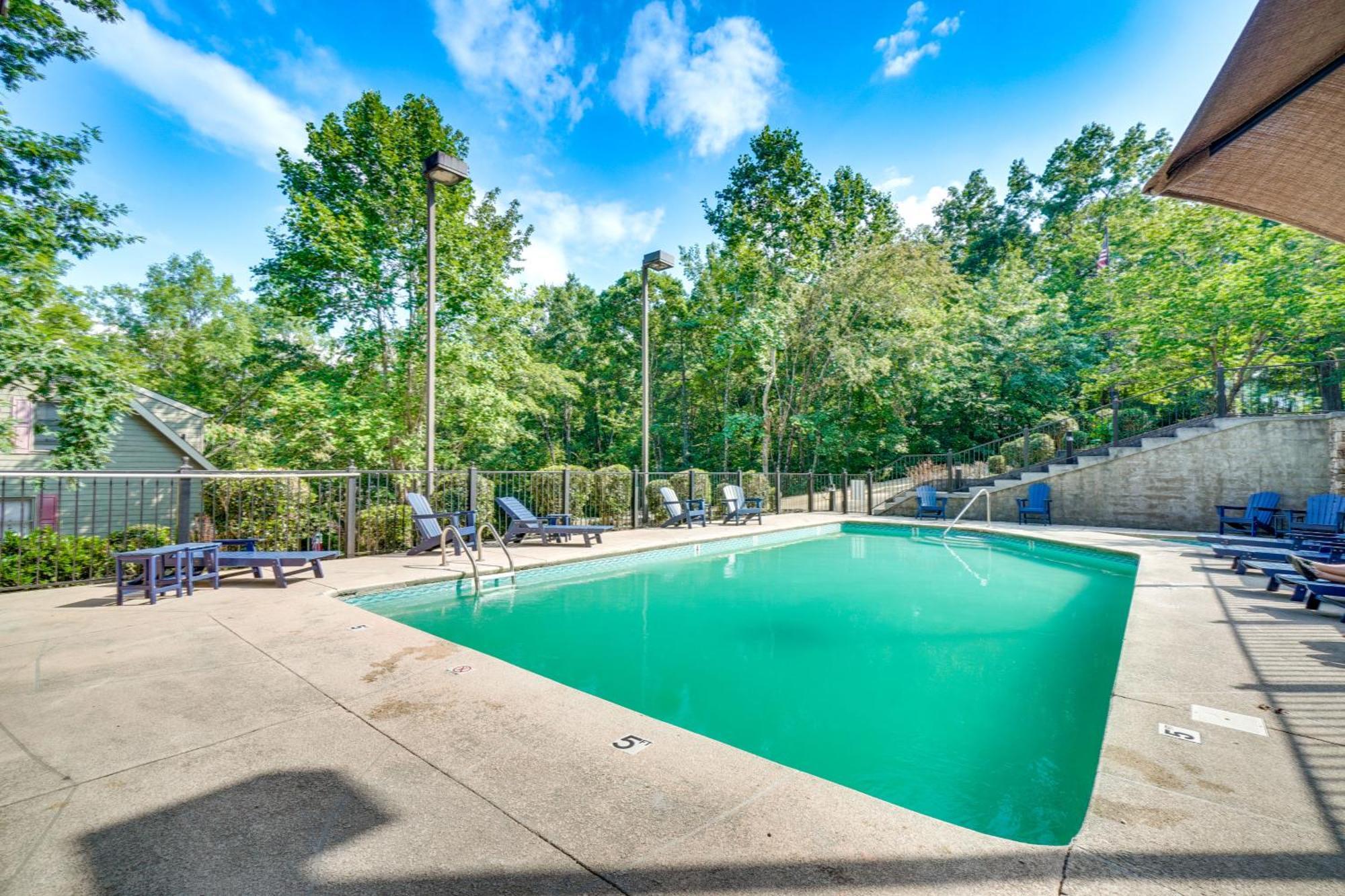 Smoky Mountain Cabin With Deck And Hot Tub! Pigeon Forge Bagian luar foto